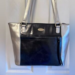 Great Looking Tote by Aurielle. Leather Shoulder Bag
Gray Black